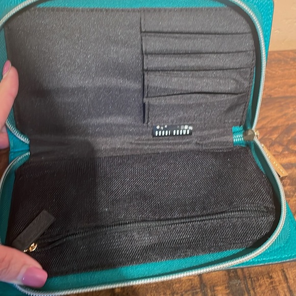 Bobbie Brown Teal Leather Makeup Case - Picture 4 of 4
